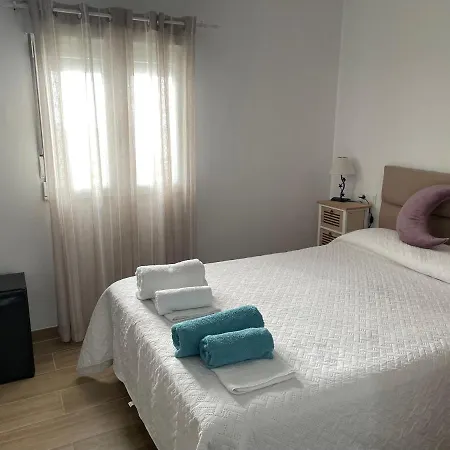 Nuevo Con Piscina En El Centro Doña Paca