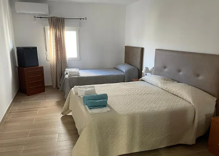 Nuevo Con Piscina En El Centro 