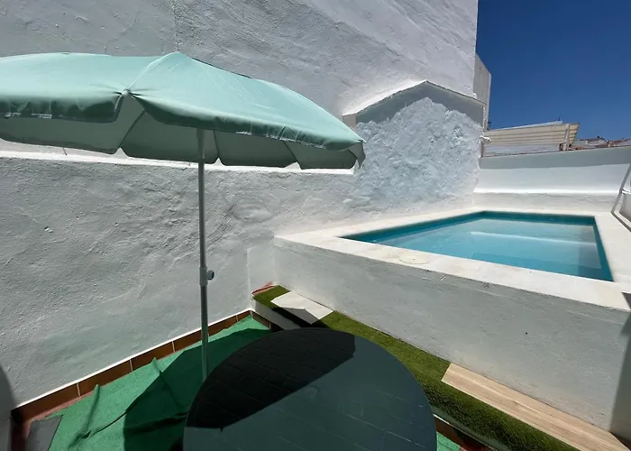 Apartman Nuevo Con Piscina En El Centro 